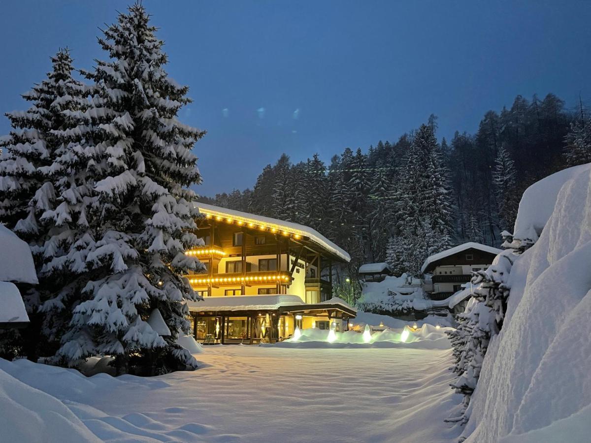 Gasthof Schlossberghof Lienz Buitenkant foto
